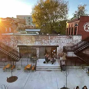 https://2br-unit-w-cinema-room-in-nulu.hotels-louisville.com